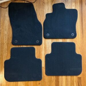 Audi Q3 OEM Black Carpet Car Vehicle Floor Mats A018727 Set of 4 2020-2024